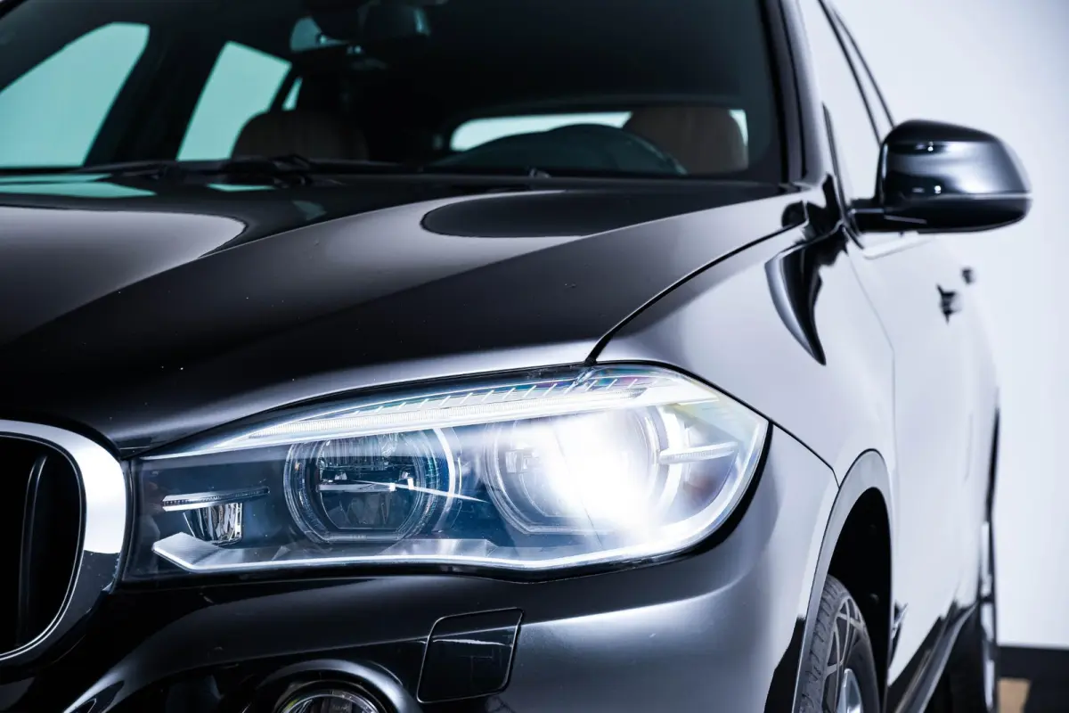 xDrive35i High Executive Soft Close - Comfortstoelen - ndividual hemelbekleding in Anthrazit - Comfort Access - LED mistlampen voor - Driving Assistant - Elektrisch verwarmde voorstoelen -