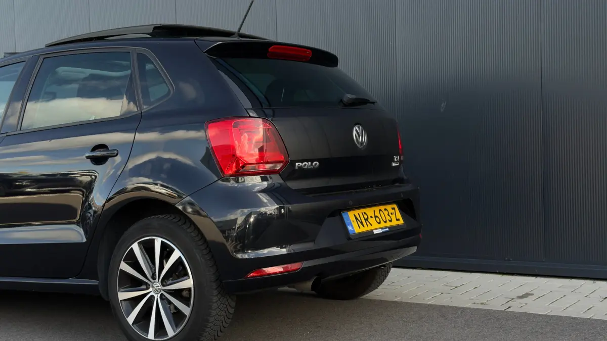 90pk 1.2 TSI Highline DSG | Panoramadak | Climate Control | Parkeerhulp V+A | Cruise Control | 16" |