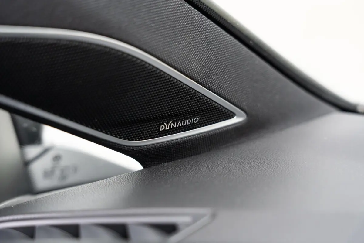 2.0 TSI 4Motion R Perf Akrapovic Pano Dsg