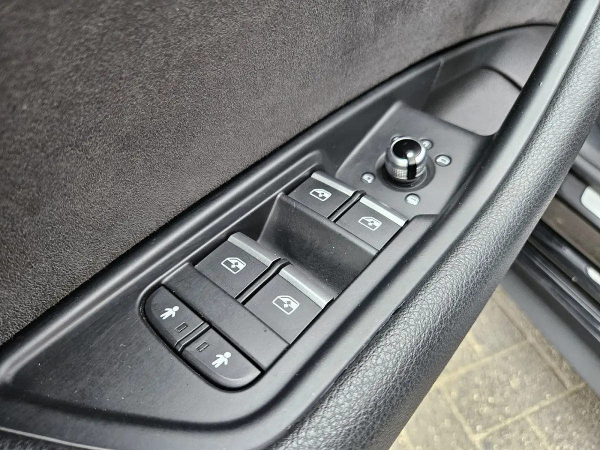 2.0 TFSI MHEV quattro Sport S-line Edition Schuifdak! NAP! Leer! LED! Automaat! Mooie/Nette Auto!