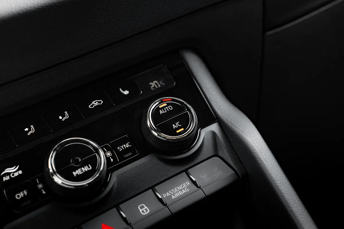 1.5 TSI 150pk 7-DSG Sportline Business | Trekhaak | Stoel- Stuurverwarming | Carplay | Cruise control