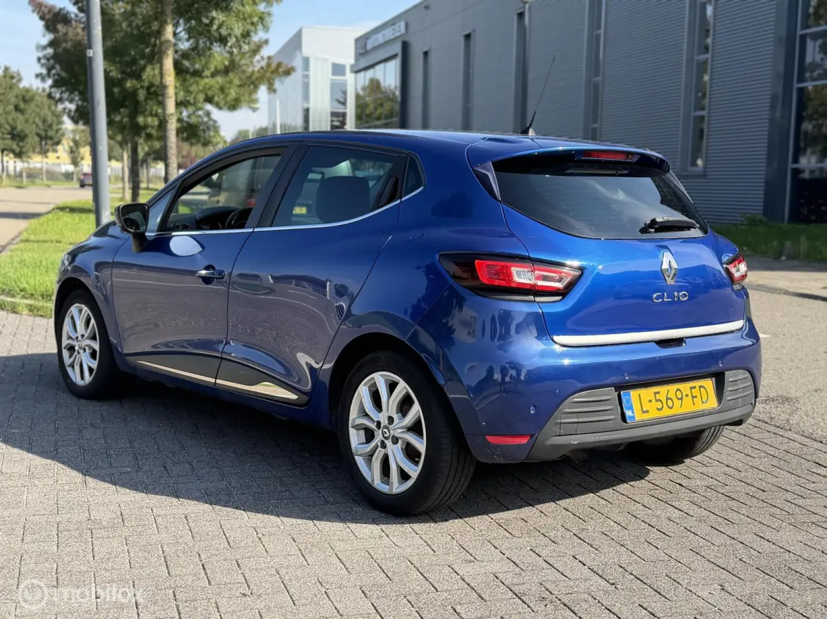 Clio TCe Bose LED CRUISE AIRCO KEYLESS