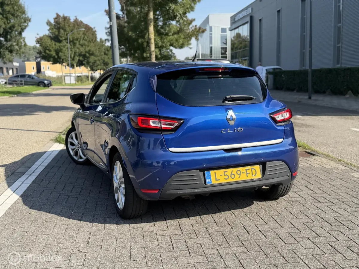 Clio TCe Bose LED CRUISE AIRCO KEYLESS