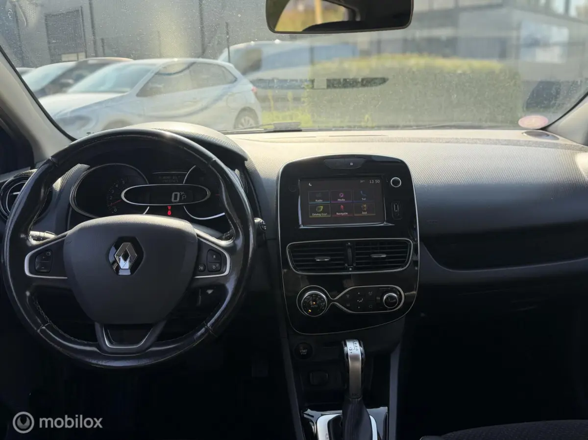 Clio TCe Bose LED CRUISE AIRCO KEYLESS