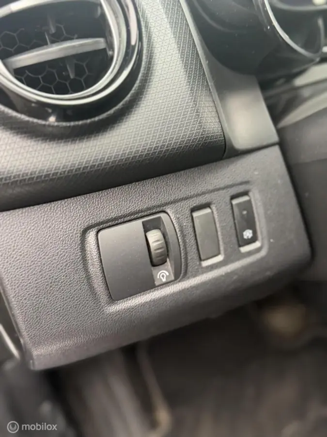 Clio TCe Bose LED CRUISE AIRCO KEYLESS