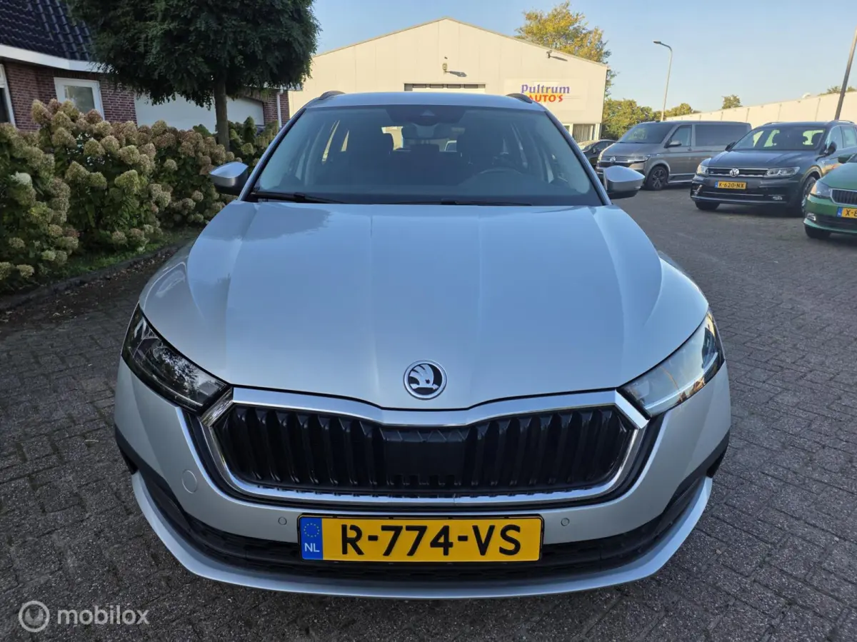 1.4 TSI iV PHEV Sportline /Navi/carplay.