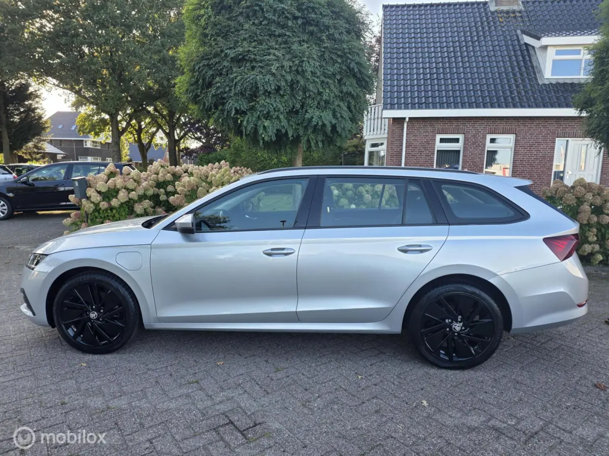 1.4 TSI iV PHEV Sportline /Navi/carplay.