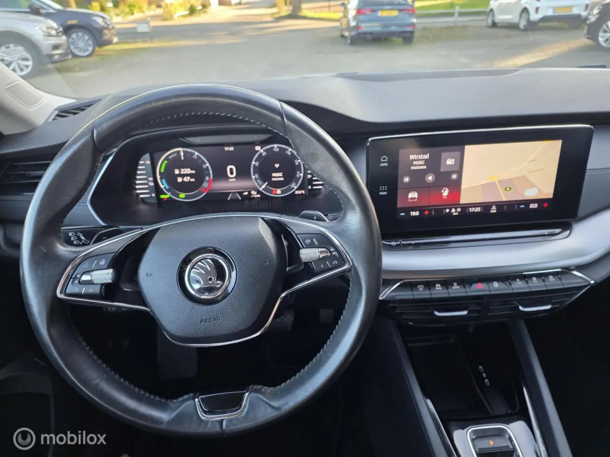 1.4 TSI iV PHEV Sportline /Navi/carplay.