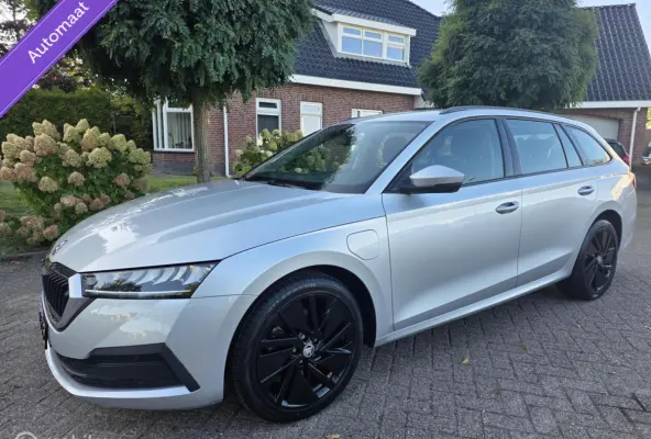 1.4 TSI iV PHEV Sportline /Navi/carplay.