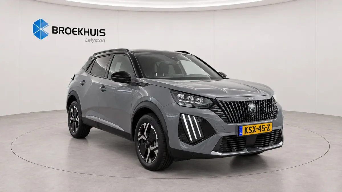 1.2 PURETECH 130PK GT PACK AUTOMAAT / NAVI / LEDER / CLIMA / LED / PDC / 17" LMV / APPLE CARPLAY / KEYLESS / CAMERA / ADAPT. CRUISECONTROL / NIEUWSTAAT !!