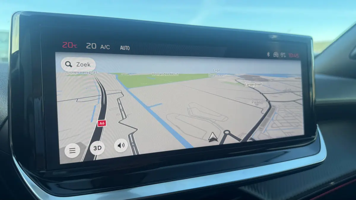 1.2 PURETECH 130PK GT PACK AUTOMAAT / NAVI / LEDER / CLIMA / LED / PDC / 17" LMV / APPLE CARPLAY / KEYLESS / CAMERA / ADAPT. CRUISECONTROL / NIEUWSTAAT !!