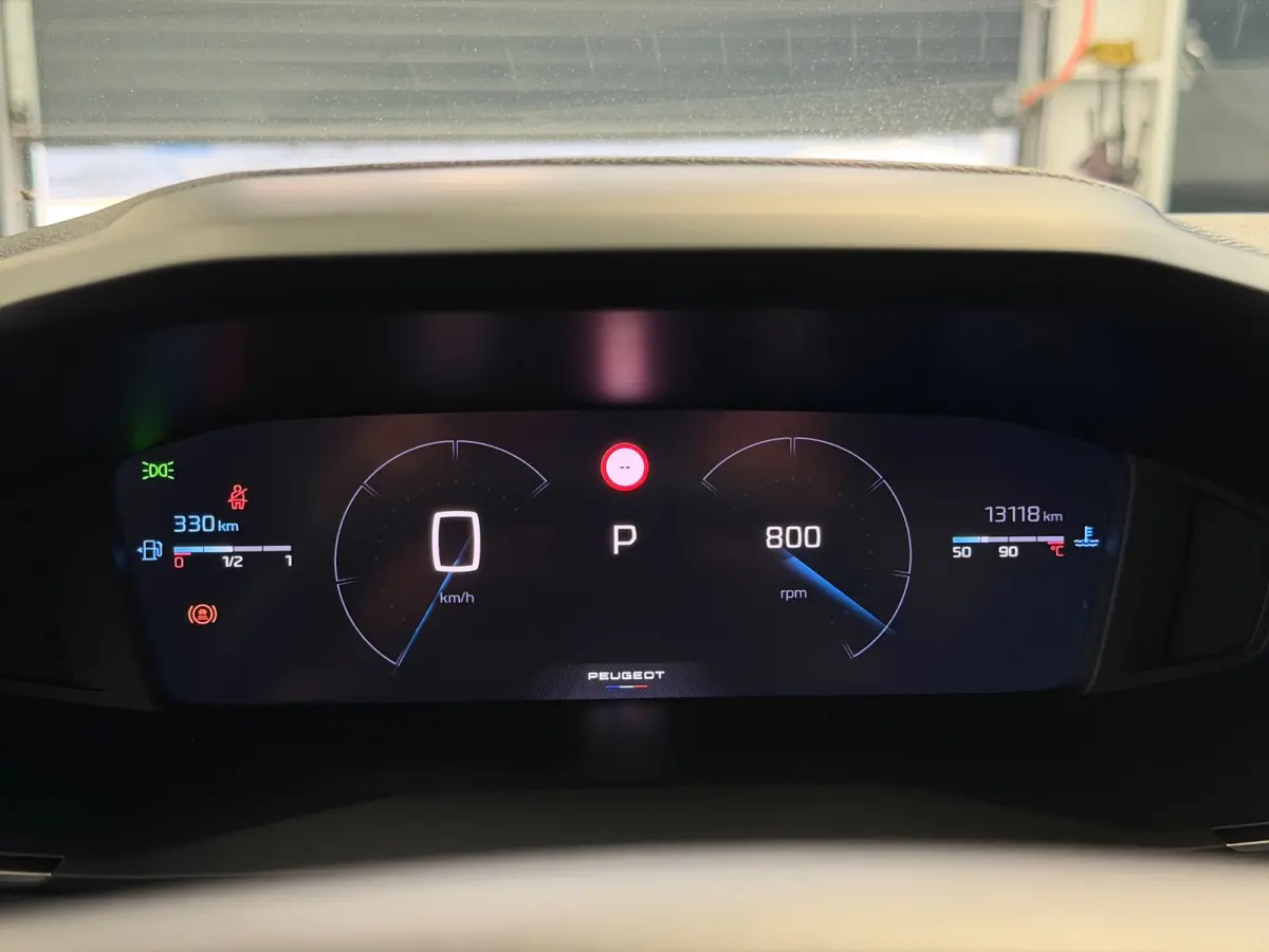 1.2 PureTech 130 Allure CarPlay