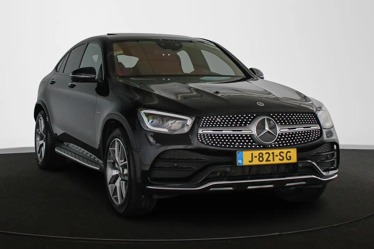 300e 4MATIC Premium Plus AMG Pano Burmester Luchtvering Treeplanken 20"