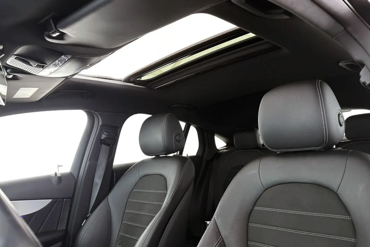 300e 4MATIC Premium Plus AMG Pano Burmester Luchtvering Treeplanken 20"