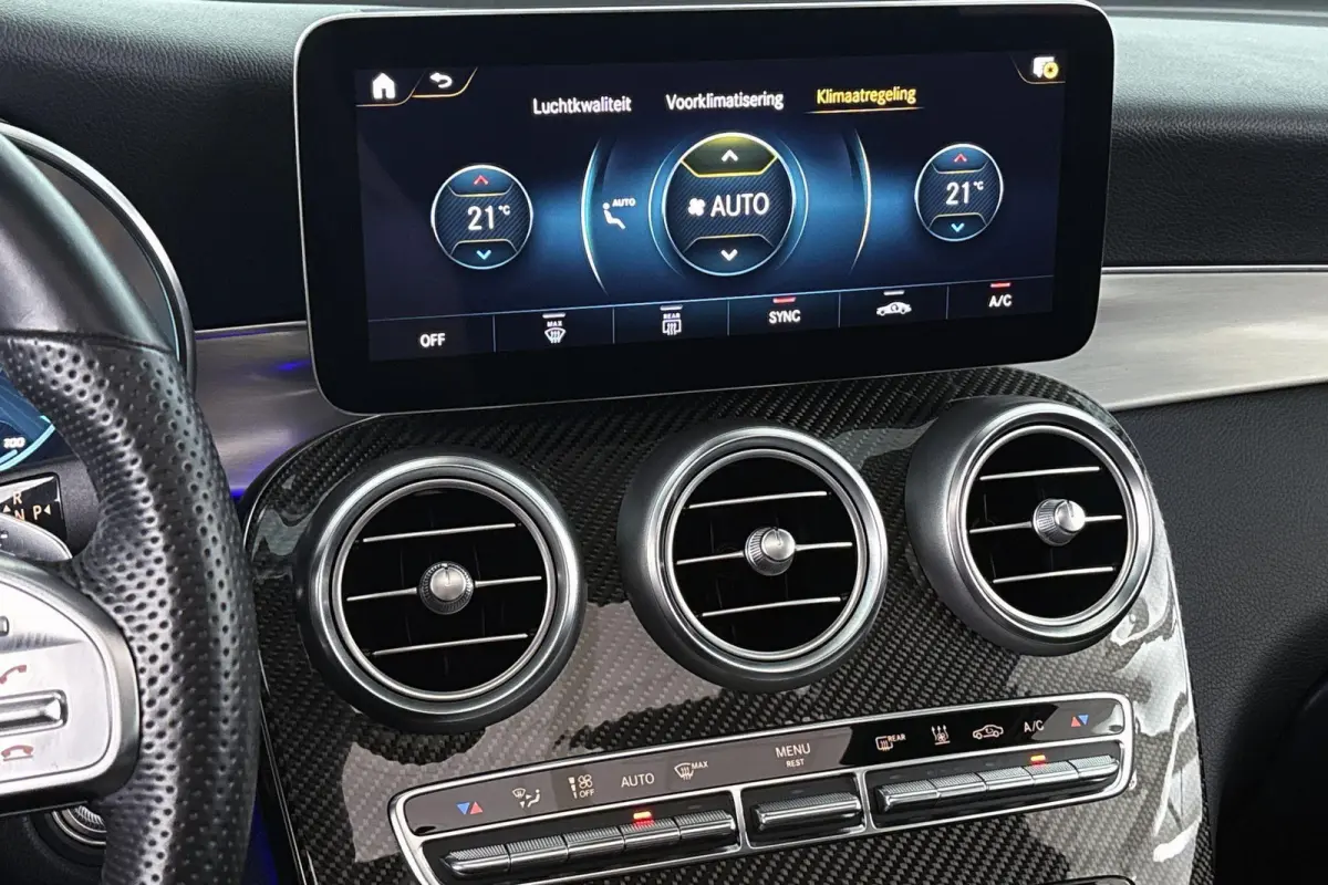 300e 4MATIC Premium Plus AMG Pano Burmester Luchtvering Treeplanken 20"