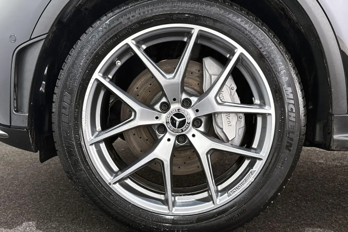 300e 4MATIC Premium Plus AMG Pano Burmester Luchtvering Treeplanken 20"