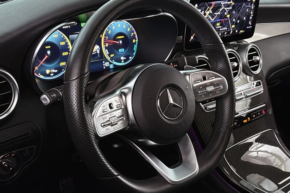 300e 4MATIC Premium Plus AMG Pano Burmester Luchtvering Treeplanken 20"