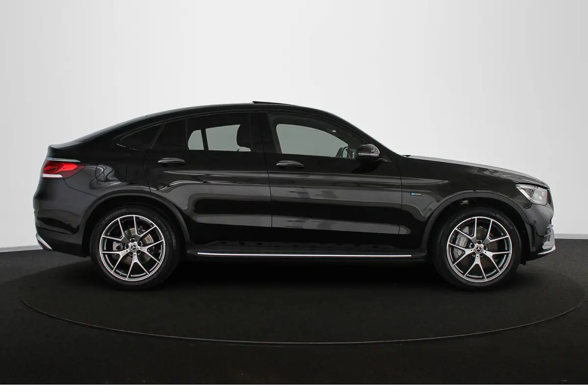 300e 4MATIC Premium Plus AMG Pano Burmester Luchtvering Treeplanken 20"