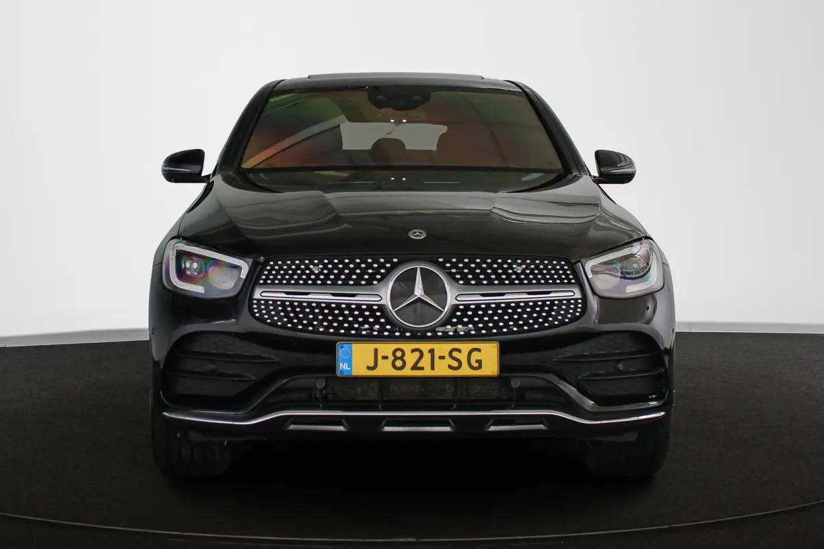 300e 4MATIC Premium Plus AMG Pano Burmester Luchtvering Treeplanken 20"