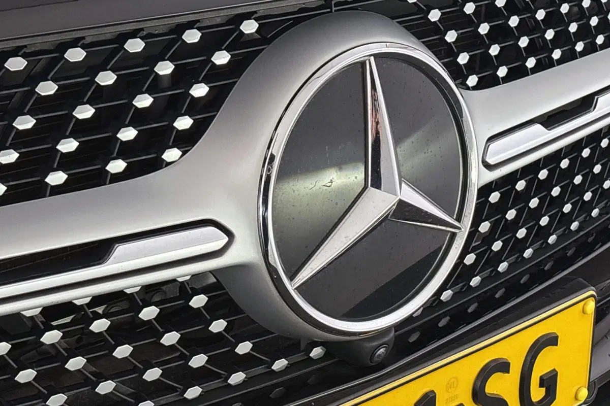 300e 4MATIC Premium Plus AMG Pano Burmester Luchtvering Treeplanken 20"