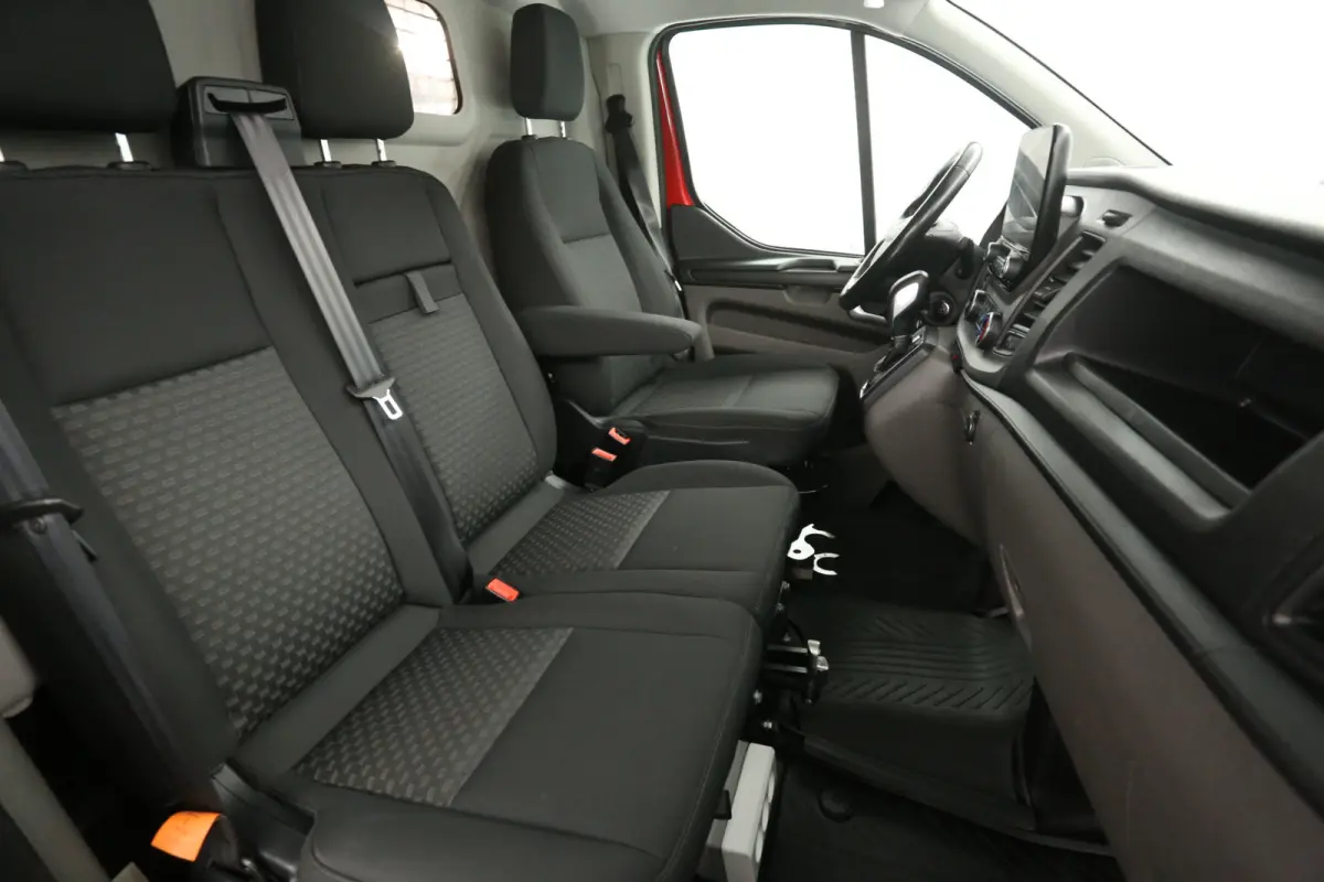2.0 TDCI L1H1 | Automaat | Airco | Camera | Cruise | 2xSchuifdeur | 3 Zits | Carplay | Parkeersens.