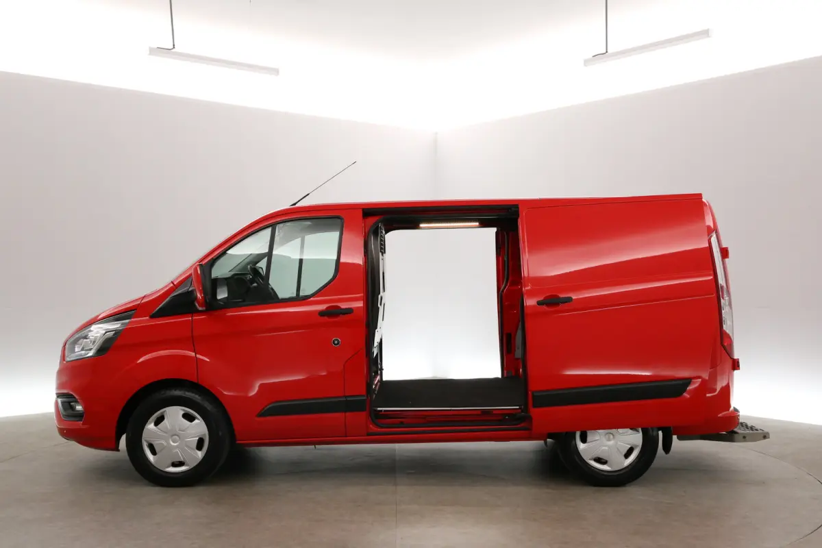2.0 TDCI L1H1 | Automaat | Airco | Camera | Cruise | 2xSchuifdeur | 3 Zits | Carplay | Parkeersens.