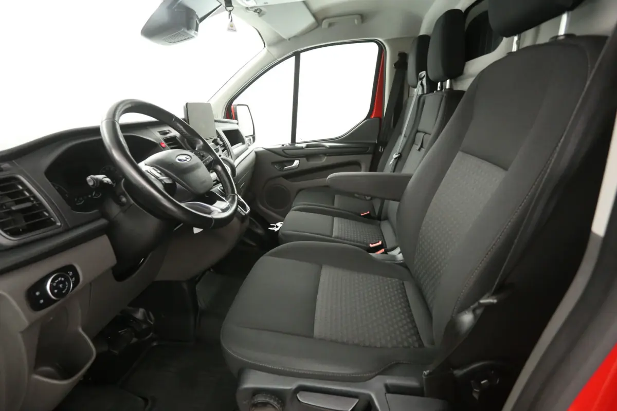 2.0 TDCI L1H1 | Automaat | Airco | Camera | Cruise | 2xSchuifdeur | 3 Zits | Carplay | Parkeersens.