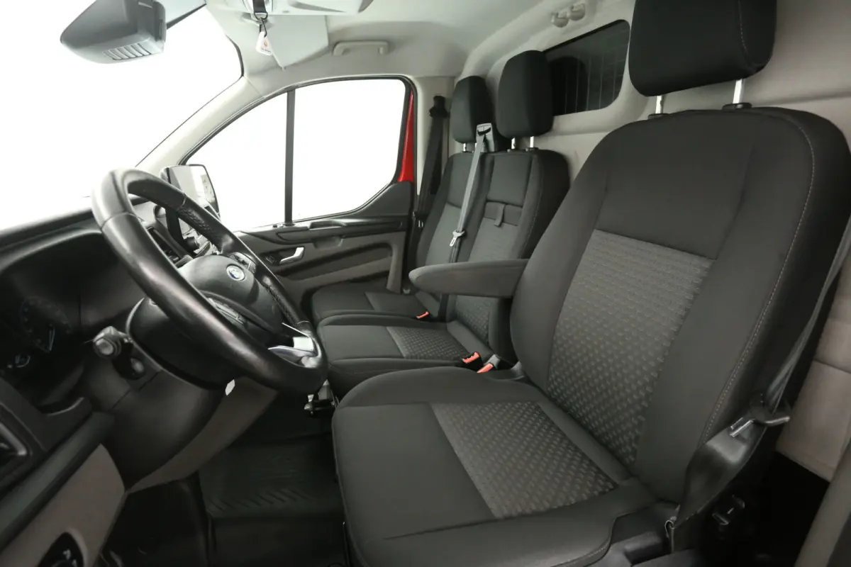 2.0 TDCI L1H1 | Automaat | Airco | Camera | Cruise | 2xSchuifdeur | 3 Zits | Carplay | Parkeersens.
