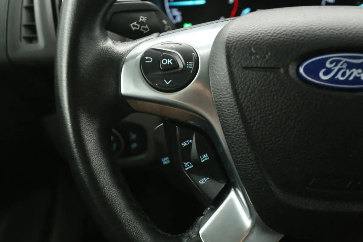 1.5 TDCI 120PK Sport | 3 Zits | Clima | Camera | Cruise | Bi-Xenon | Carplay | Navi | Parkeersens.