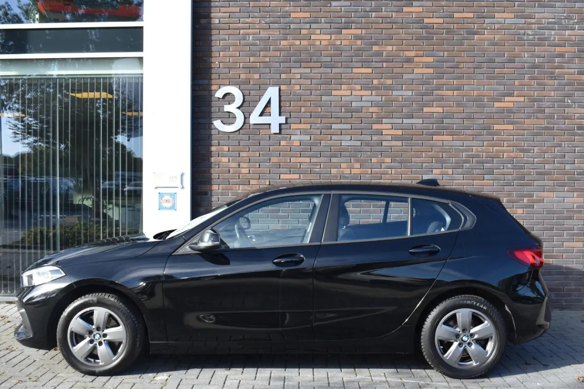 118i
