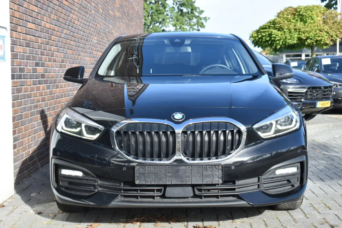 118i