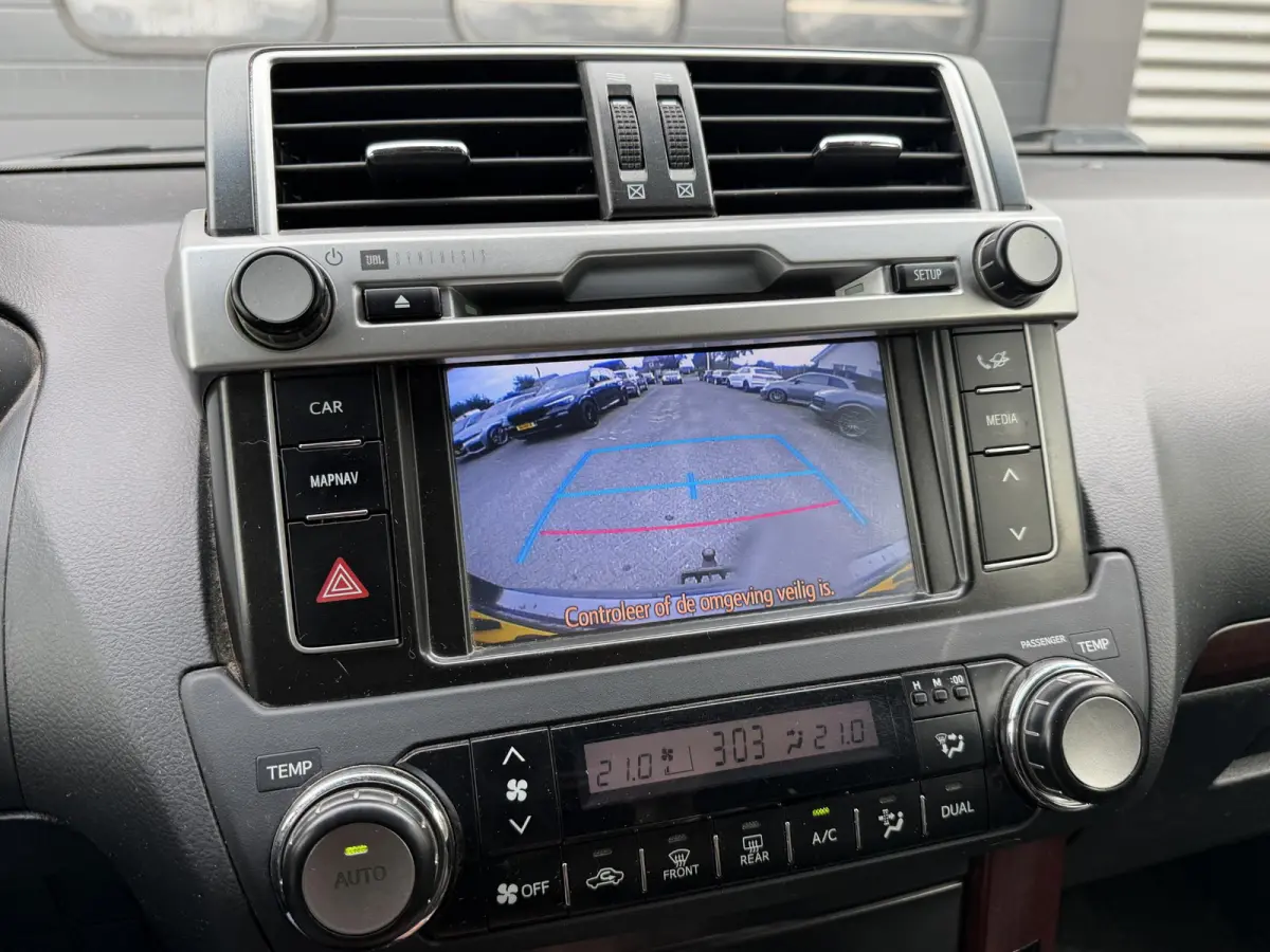 2.8 D-4D-F VX Blind Van | Navigatie | Camera | DAB | Trekhaak |