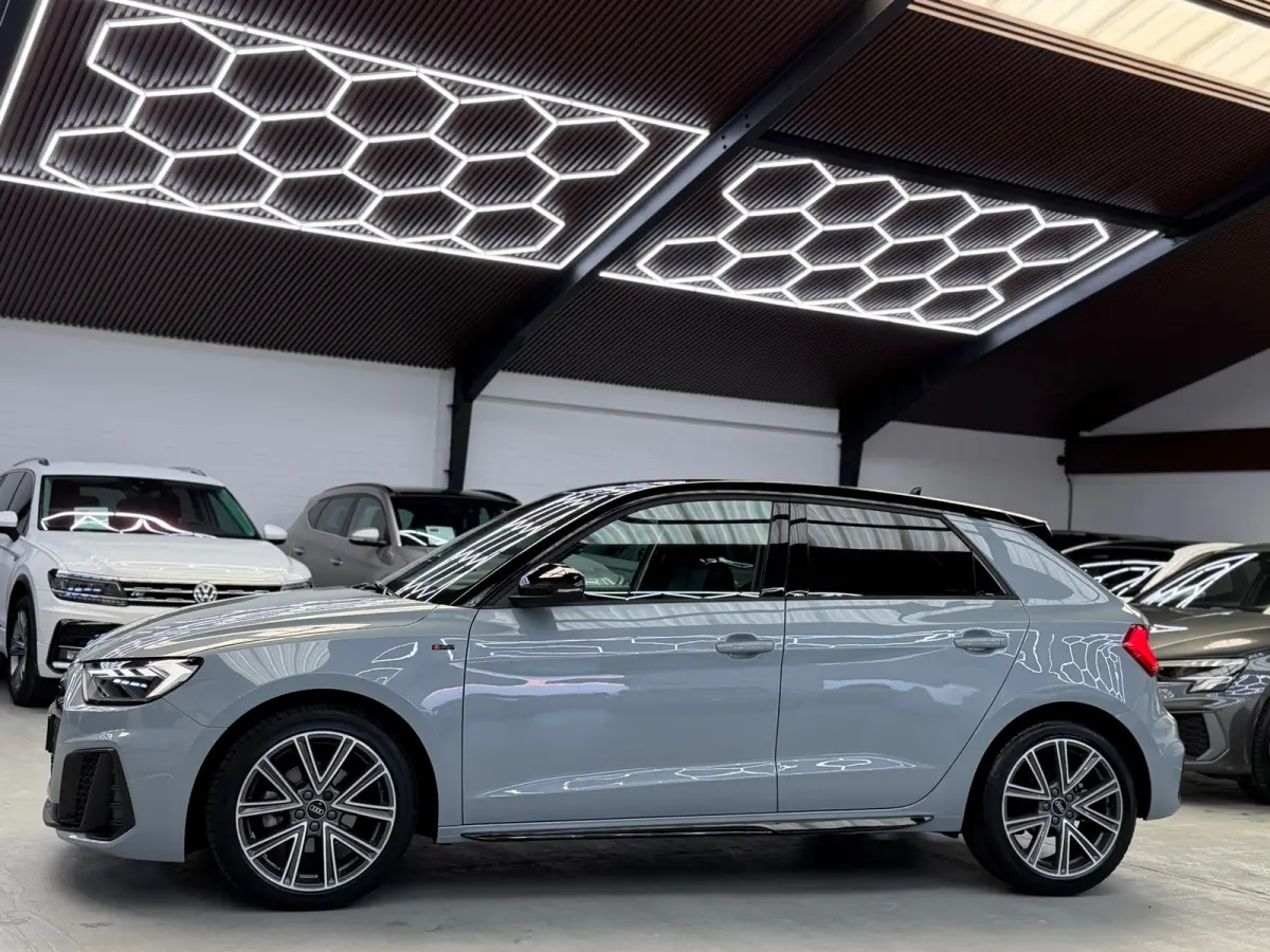 30 TFSI 2x S-Line CarPlay