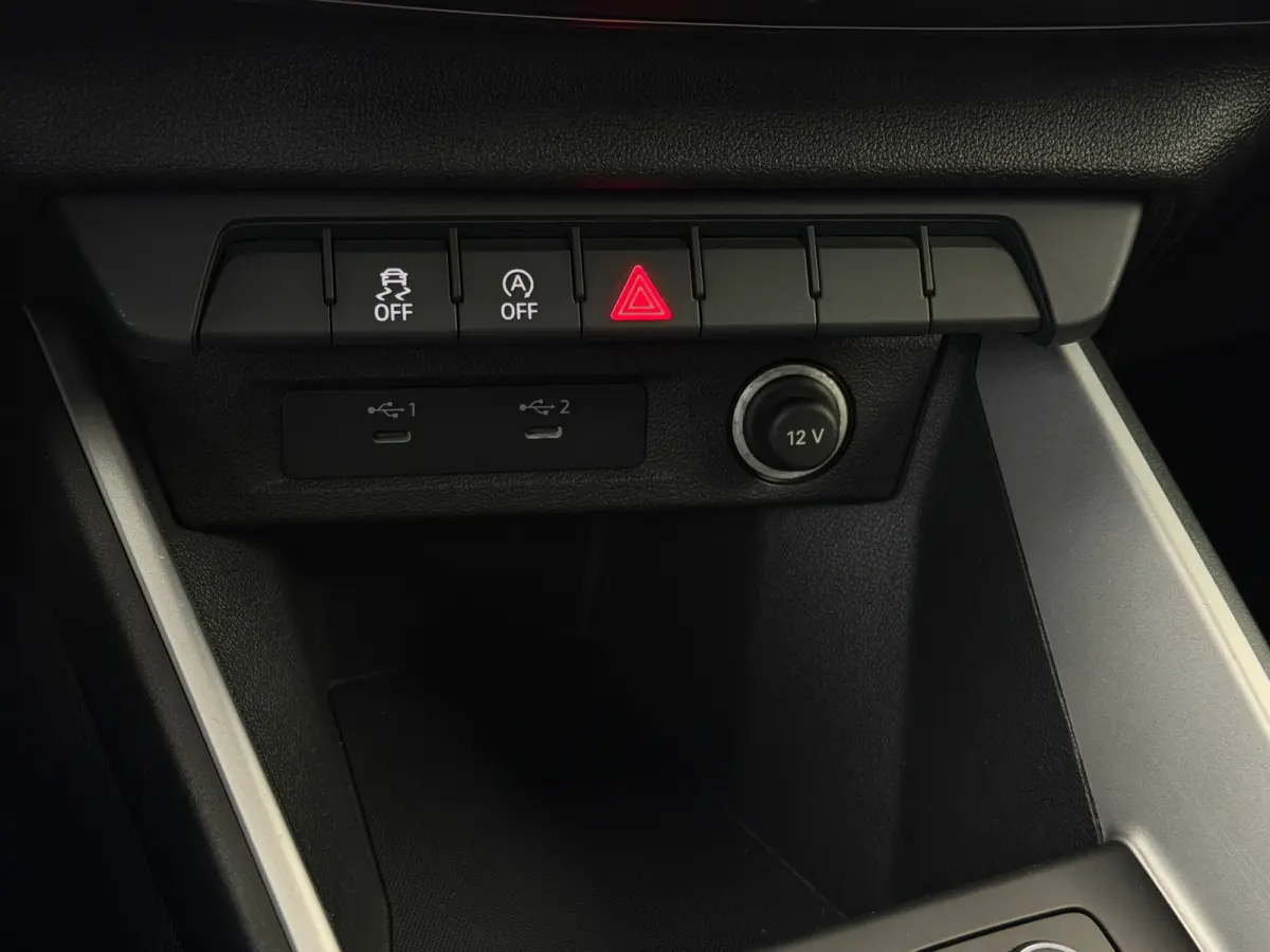 30 TFSI 2x S-Line CarPlay