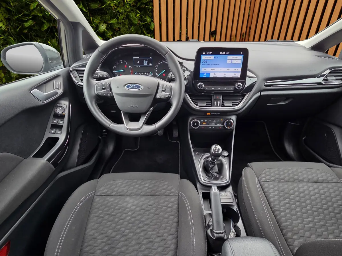 1.0 EcoBoost Titanium | Apple Carplay | Stoel- stuurverw. | Climate control | Cruise control