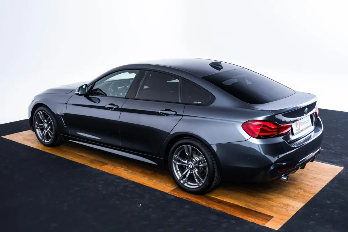 418i M Sport Achteruitrijcamera - Cruise control - Sportstoelen - Elektrisch verwarmde voorstoelen - HiFi System - Navigatiesysteem Professional - PDC voor/achter -