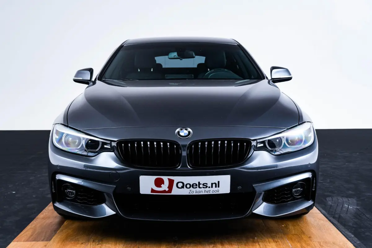 418i M Sport Achteruitrijcamera - Cruise control - Sportstoelen - Elektrisch verwarmde voorstoelen - HiFi System - Navigatiesysteem Professional - PDC voor/achter -
