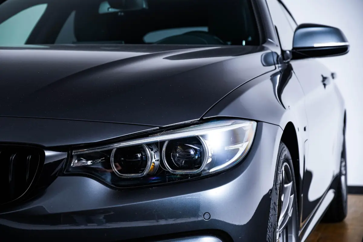 418i M Sport Achteruitrijcamera - Cruise control - Sportstoelen - Elektrisch verwarmde voorstoelen - HiFi System - Navigatiesysteem Professional - PDC voor/achter -