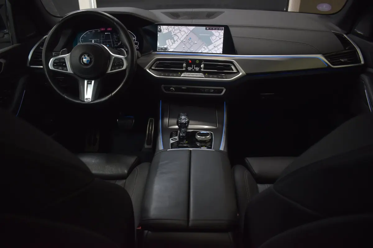 45e M-Sport xDrive 394pk | AKRAPOVIC | CRYSTAL POOK | PANODAK