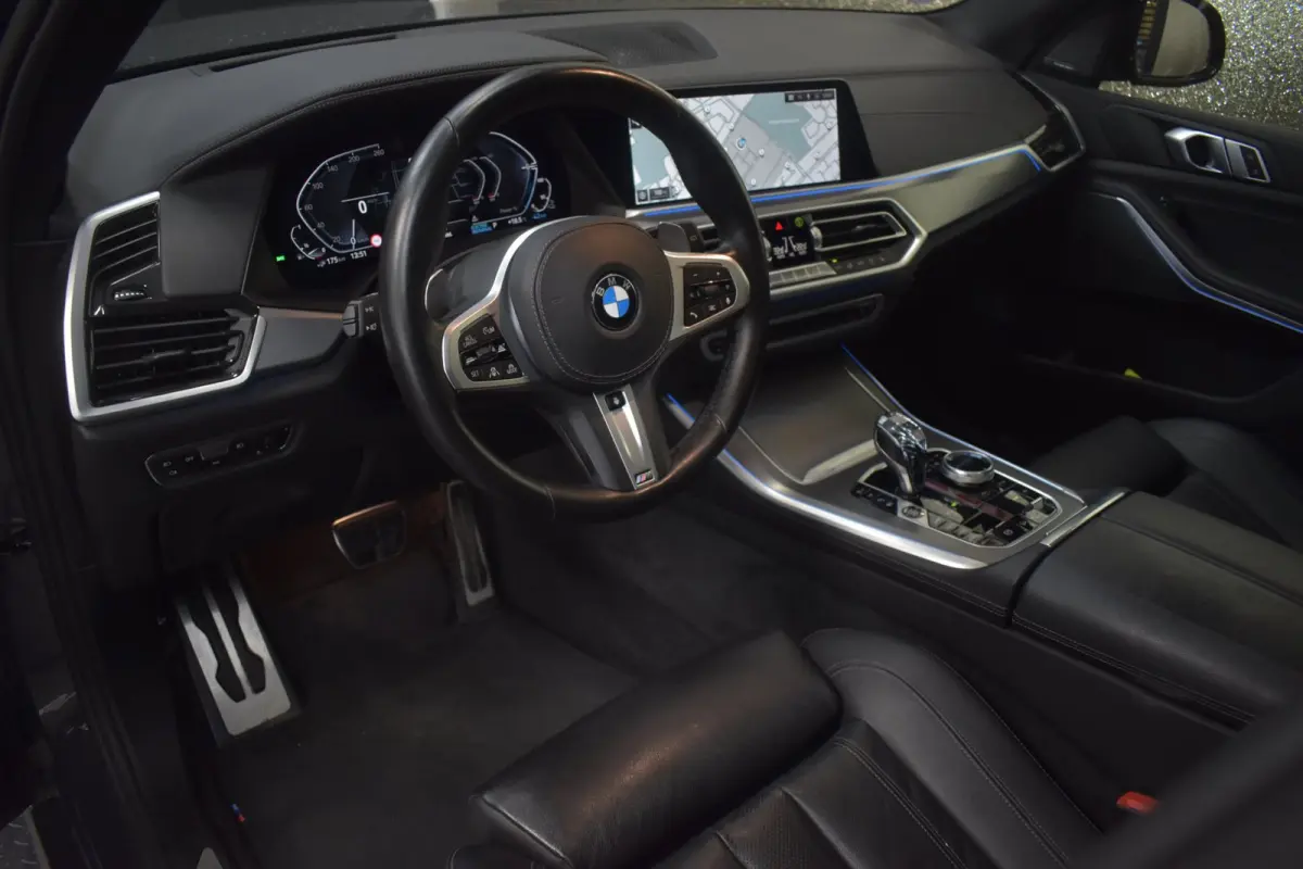45e M-Sport xDrive 394pk | AKRAPOVIC | CRYSTAL POOK | PANODAK