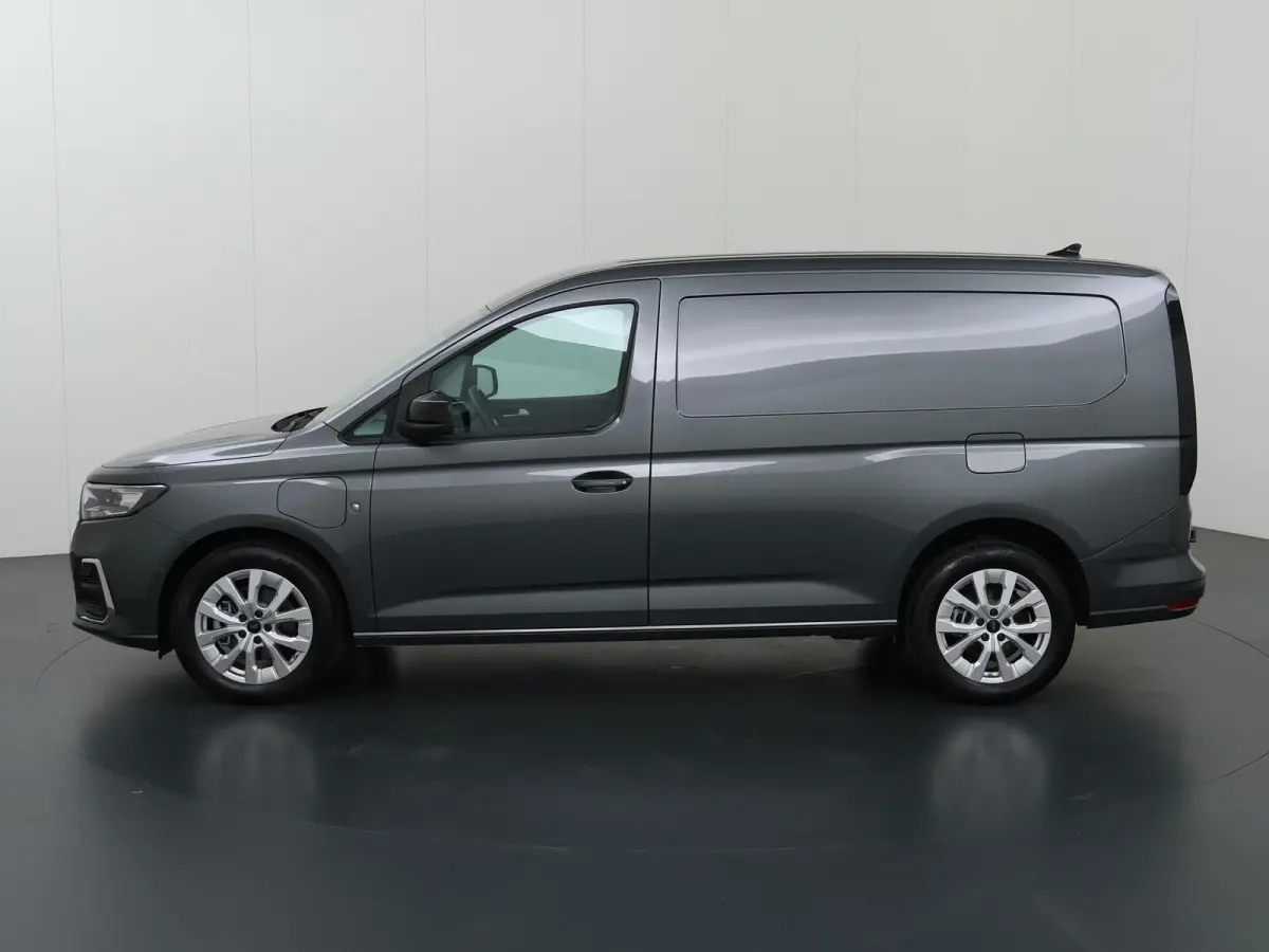 1.5 EcoBoost | PHEV | L2 | LIMITED | CLIMATE CONTROL | TREKHAAK | ADAPTIVE CRUISE CONTROL | NAVIGATIE | PARKEERCAMERA | PARKEERSENSOREN VOOR EN ACHTER | IN KLEUR GESPOTEN BUMPERS