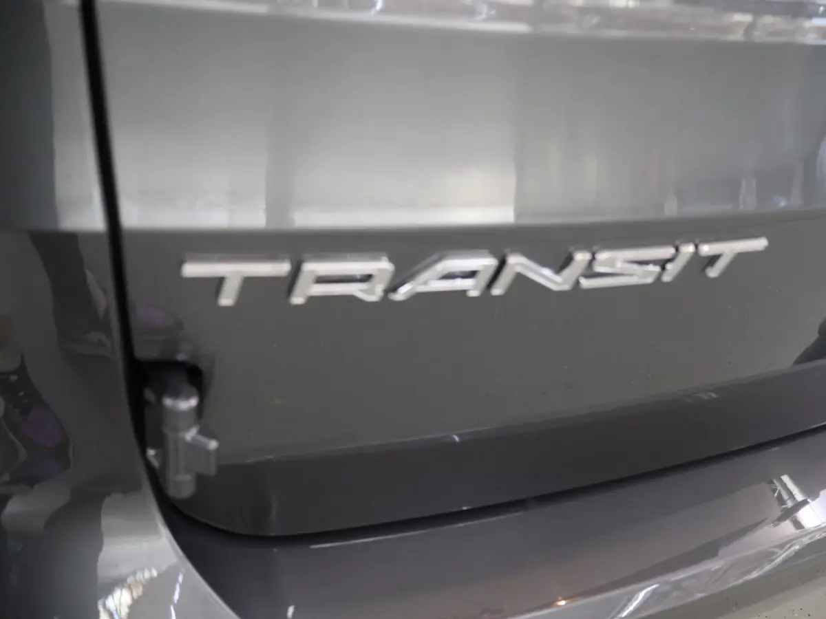 1.5 EcoBoost | PHEV | L2 | LIMITED | CLIMATE CONTROL | TREKHAAK | ADAPTIVE CRUISE CONTROL | NAVIGATIE | PARKEERCAMERA | PARKEERSENSOREN VOOR EN ACHTER | IN KLEUR GESPOTEN BUMPERS
