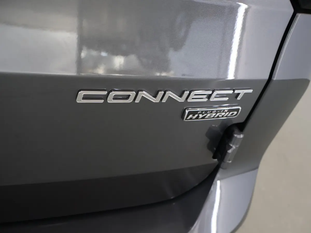 1.5 EcoBoost | PHEV | L2 | LIMITED | CLIMATE CONTROL | TREKHAAK | ADAPTIVE CRUISE CONTROL | NAVIGATIE | PARKEERCAMERA | PARKEERSENSOREN VOOR EN ACHTER | IN KLEUR GESPOTEN BUMPERS