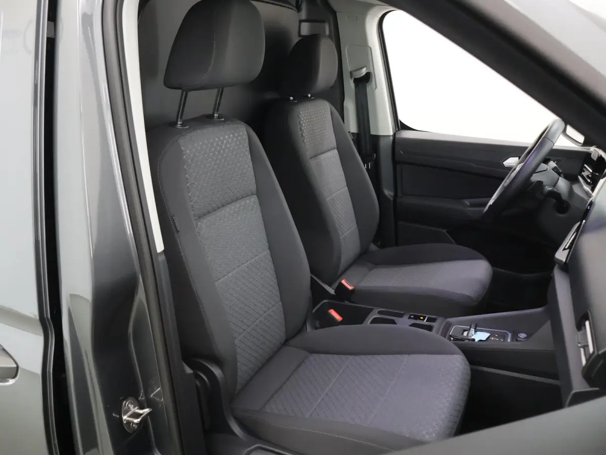 1.5 EcoBoost | PHEV | L2 | LIMITED | CLIMATE CONTROL | TREKHAAK | ADAPTIVE CRUISE CONTROL | NAVIGATIE | PARKEERCAMERA | PARKEERSENSOREN VOOR EN ACHTER | IN KLEUR GESPOTEN BUMPERS
