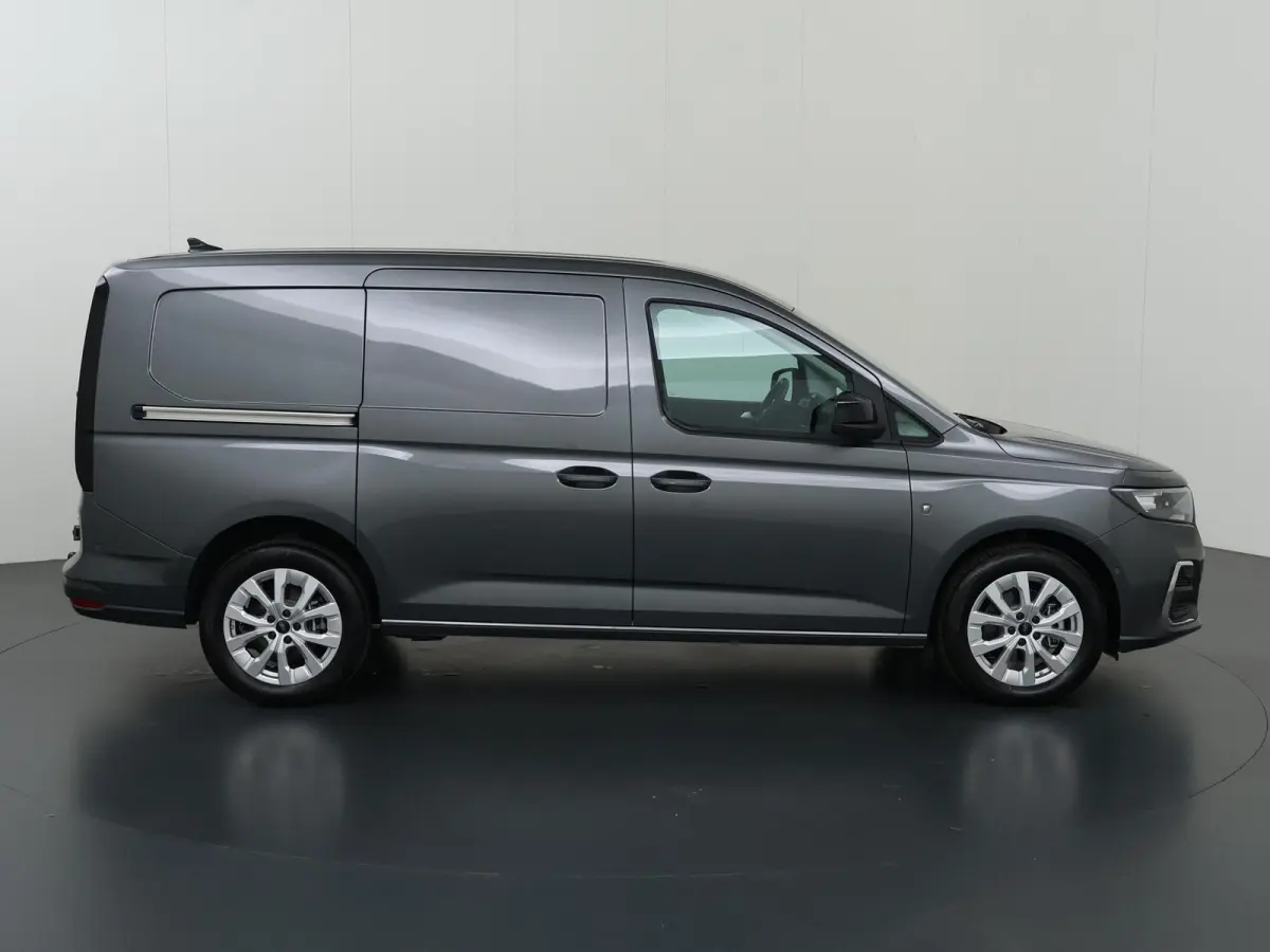 1.5 EcoBoost | PHEV | L2 | LIMITED | CLIMATE CONTROL | TREKHAAK | ADAPTIVE CRUISE CONTROL | NAVIGATIE | PARKEERCAMERA | PARKEERSENSOREN VOOR EN ACHTER | IN KLEUR GESPOTEN BUMPERS
