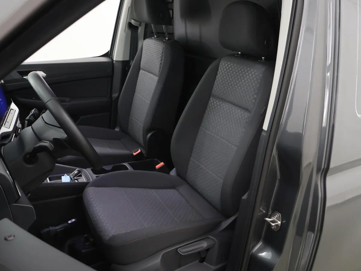 1.5 EcoBoost | PHEV | L2 | LIMITED | CLIMATE CONTROL | TREKHAAK | ADAPTIVE CRUISE CONTROL | NAVIGATIE | PARKEERCAMERA | PARKEERSENSOREN VOOR EN ACHTER | IN KLEUR GESPOTEN BUMPERS