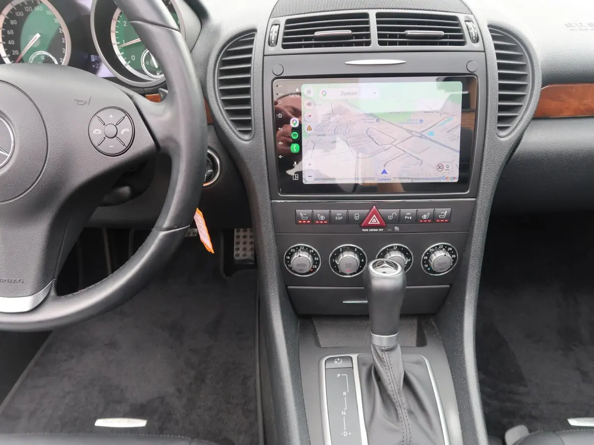 200 K. AUT F-1 NAVIGATIE|CARPLAY|AIRSCARF|AIRCO|BLUETOOTH|PDC|GOED ONDERHOUDEN