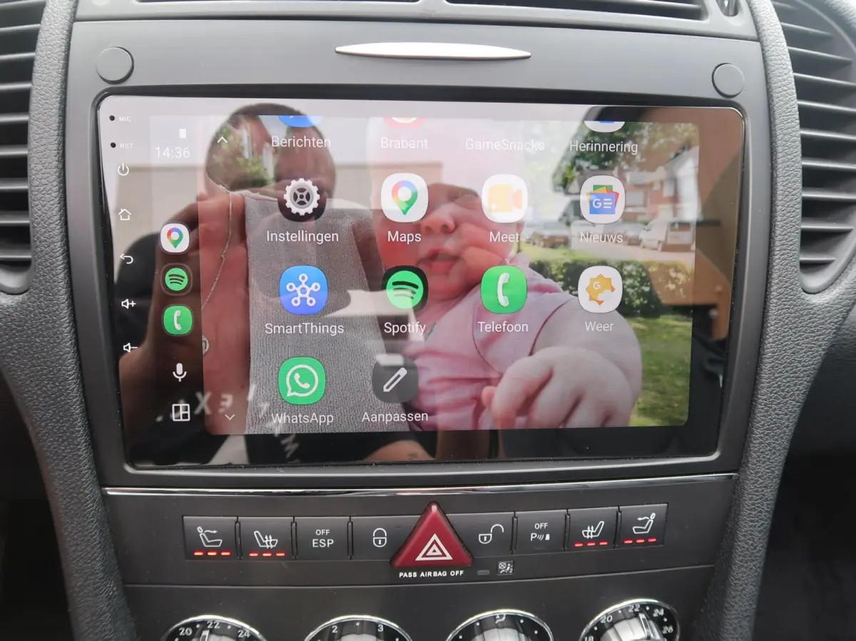 200 K. AUT F-1 NAVIGATIE|CARPLAY|AIRSCARF|AIRCO|BLUETOOTH|PDC|GOED ONDERHOUDEN