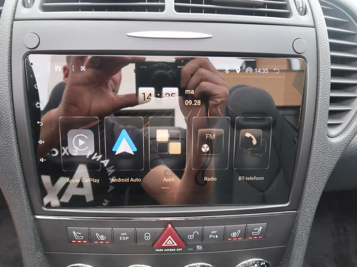 200 K. AUT F-1 NAVIGATIE|CARPLAY|AIRSCARF|AIRCO|BLUETOOTH|PDC|GOED ONDERHOUDEN