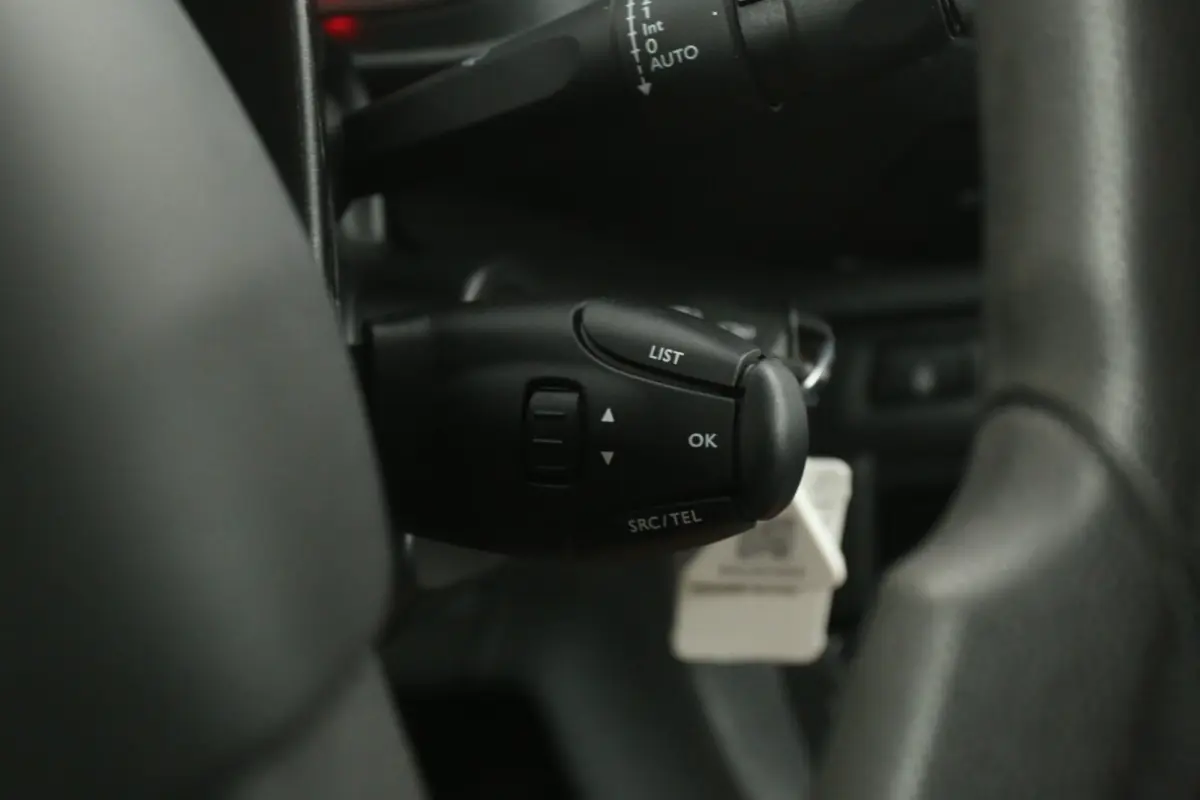 75 kWh L2H1 | Snelladen | SOH 91% | Airco | Camera | Cruise | Carplay | 3 Zits | Trekhaak